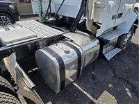 2013 Volvo VNM64T