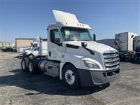 2020 Freightliner Cascadia 126