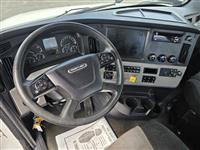 2018 Freightliner Cascadia 126
