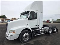 2008 Volvo VNM64T