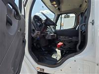 2013 Freightliner M2