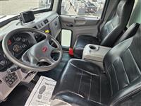 2018 Peterbilt 337