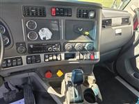 2017 Kenworth T880