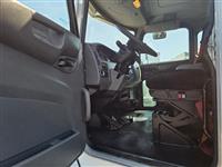 2016 Peterbilt 348