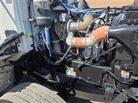 2016 Peterbilt 348