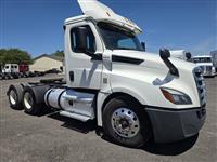 2020 Freightliner Cascadia 126