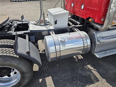 2018 Freightliner Coronado 122 SD
