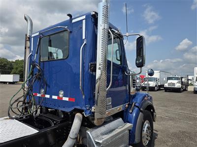 2019 Freightliner Coronado 122 SD