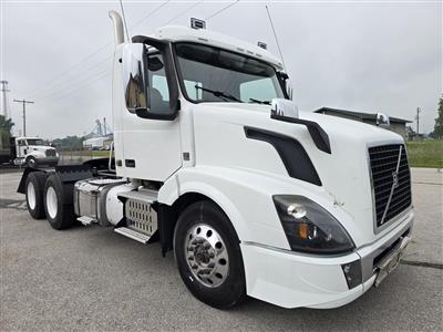 2016 Volvo VNL64T