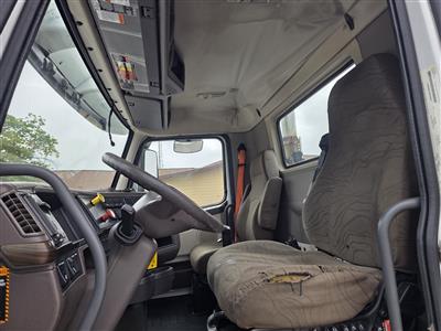 2016 Volvo VNL64T