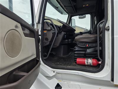 2014 Volvo VNL630