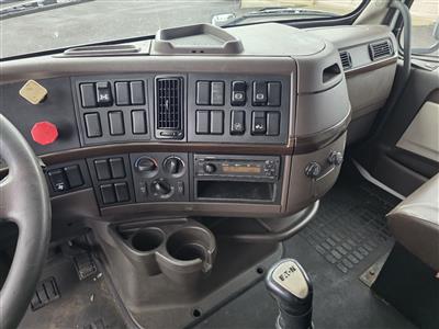 2014 Volvo VNL630
