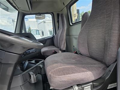 2021 Volvo VNR64T