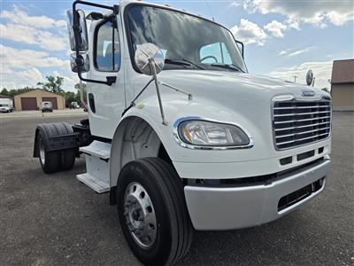 2015 Freightliner M2