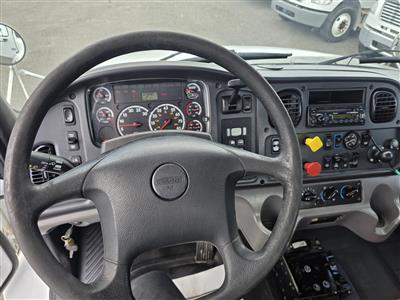 2015 Freightliner M2