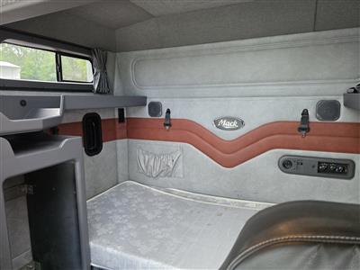 2015 Mack CXU613