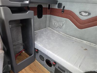 2015 Mack CXU613