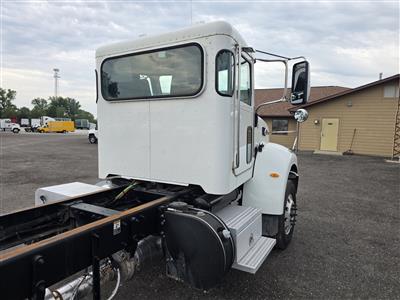 2016 Peterbilt 348
