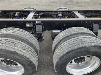 2016 Peterbilt 348