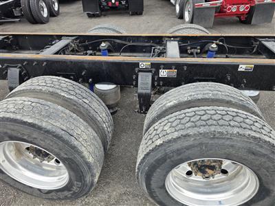 2016 Peterbilt 348