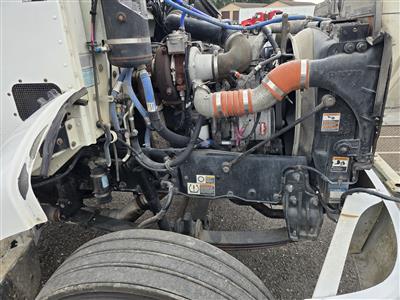 2016 Peterbilt 348