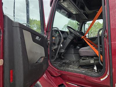 2019 Volvo VNL760