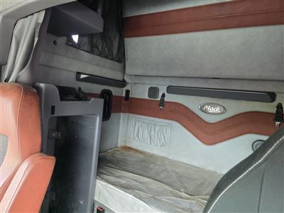 2014 Mack CXU613