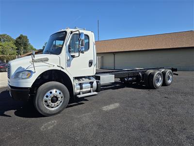 2016 Freightliner M2