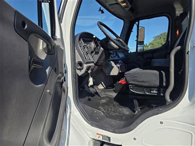 2016 Freightliner M2