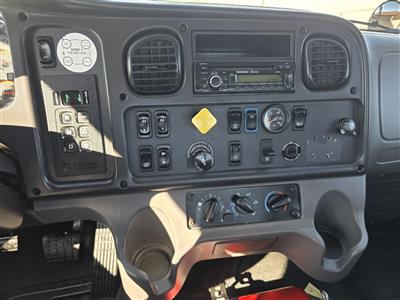 2016 Freightliner M2
