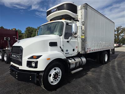 2022 Mack MD642 