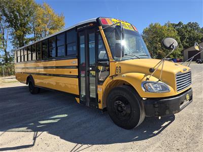 2012 Freightliner M2