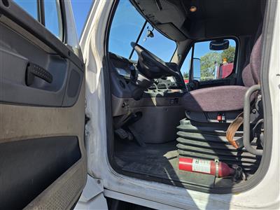 2013 Freightliner Cascadia 125