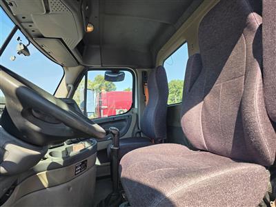 2013 Freightliner Cascadia 125