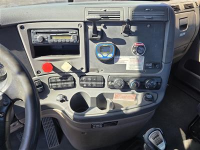 2013 Freightliner Cascadia 125