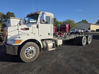2021 Peterbilt 348