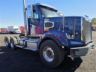 2020 Freightliner Coronado 122 SD