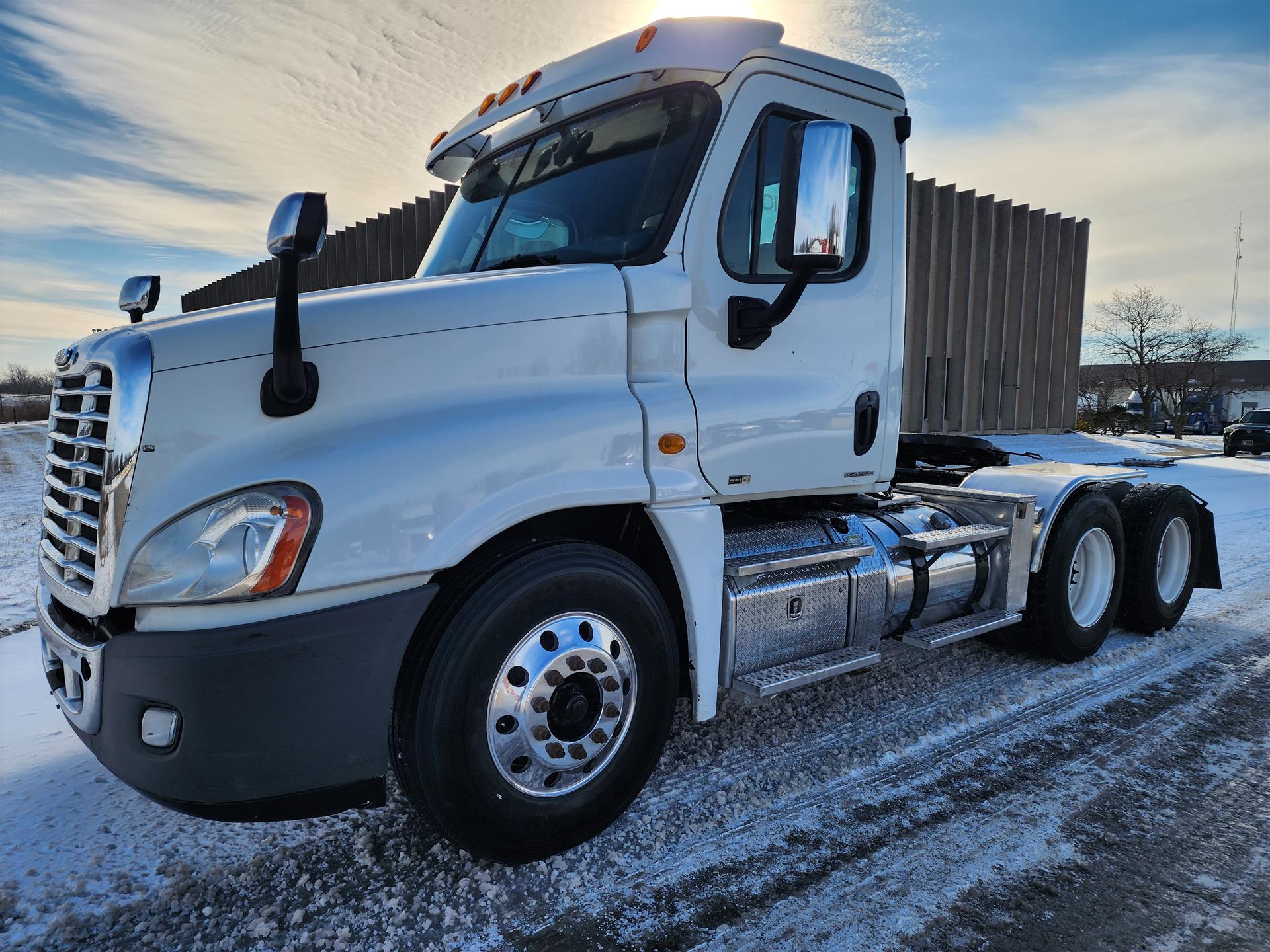 2012 Freightliner Cascadia 125