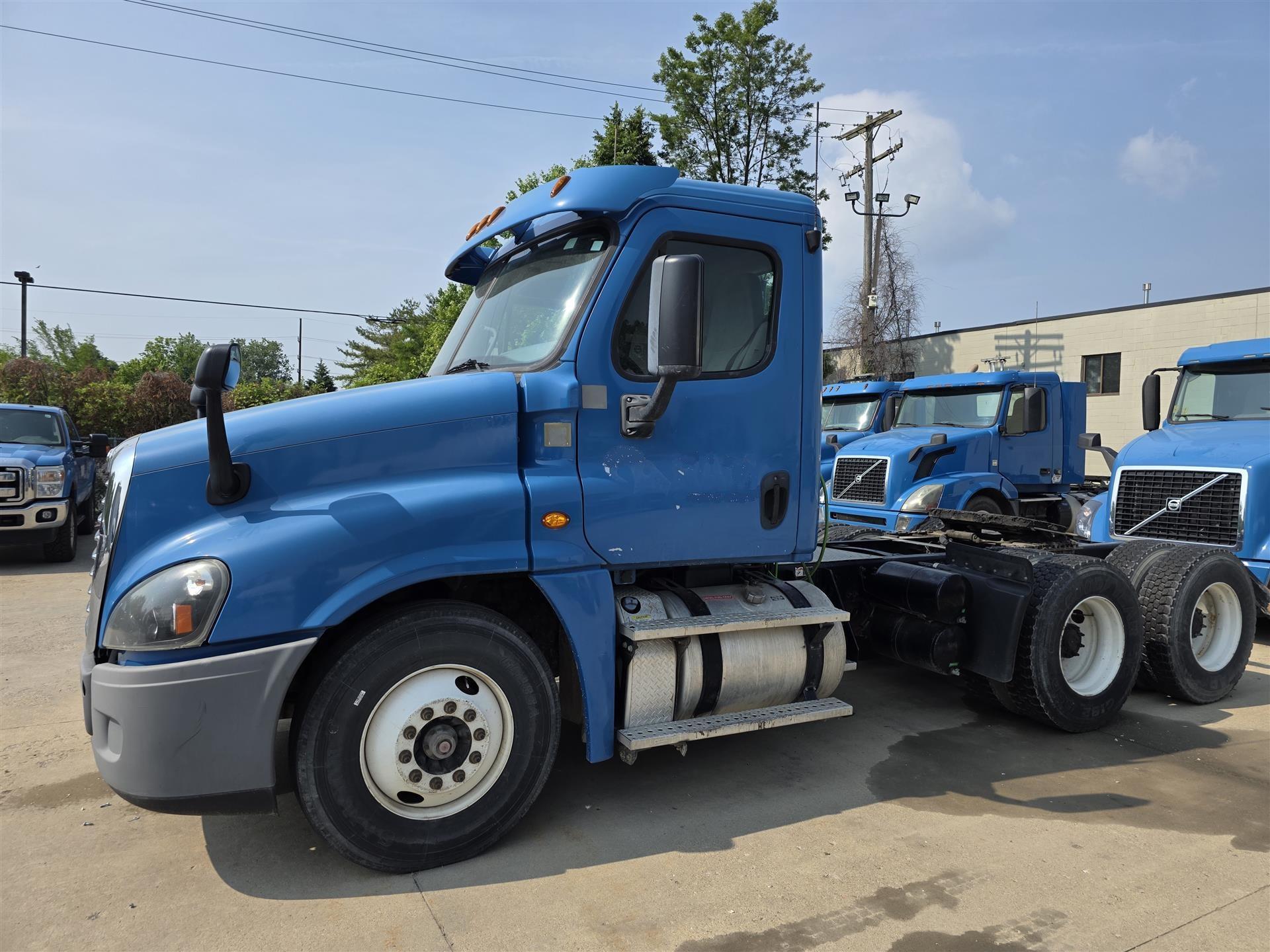 2015 Freightliner Cascadia 125