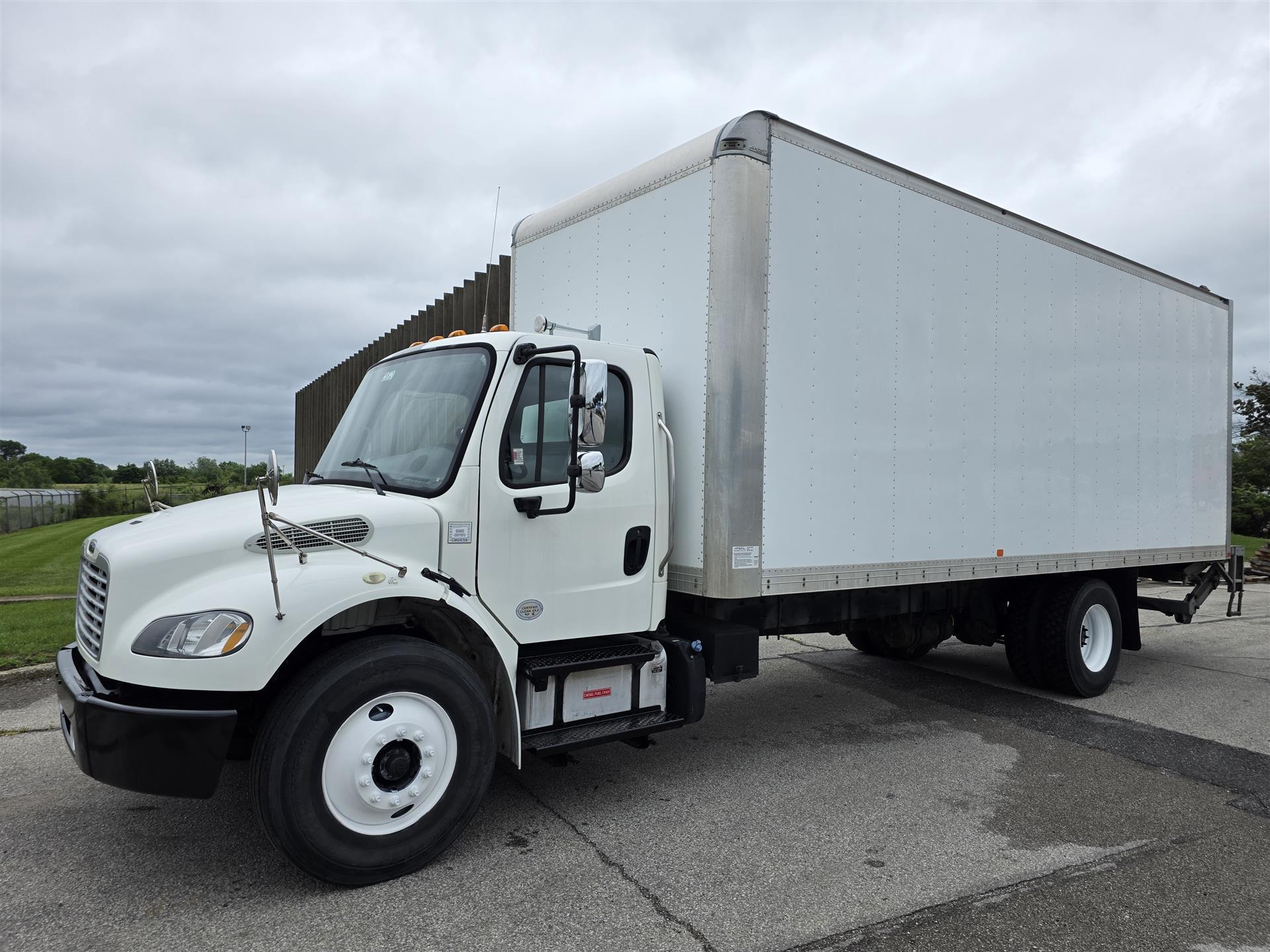 2019 Freightliner M2