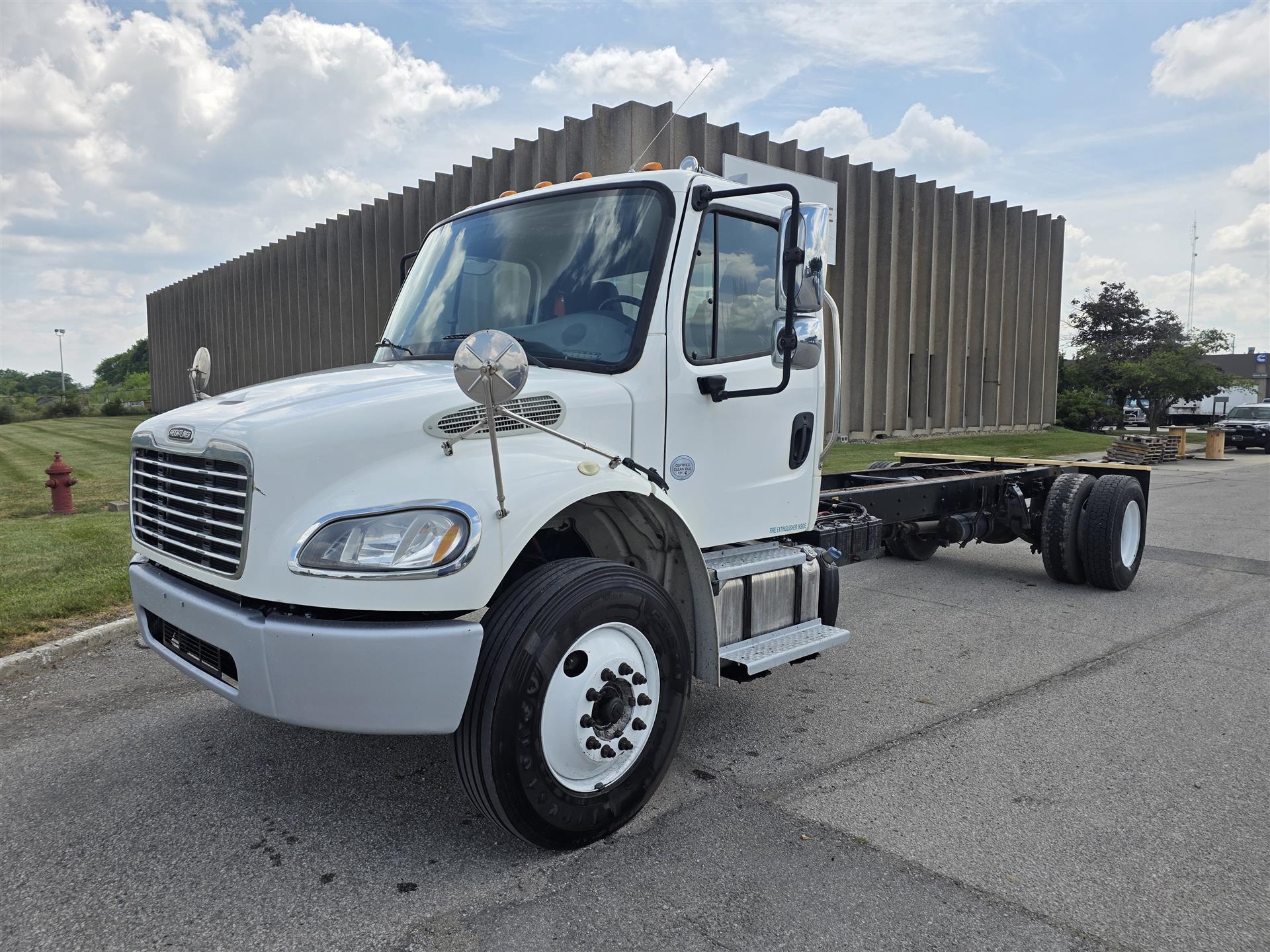 2015 Freightliner M2
