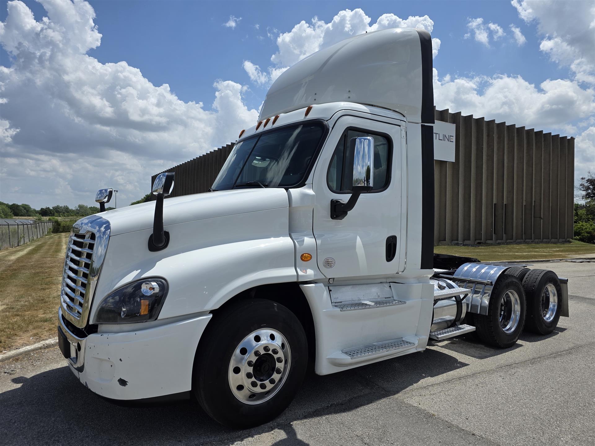 2018 Freightliner Cascadia 125