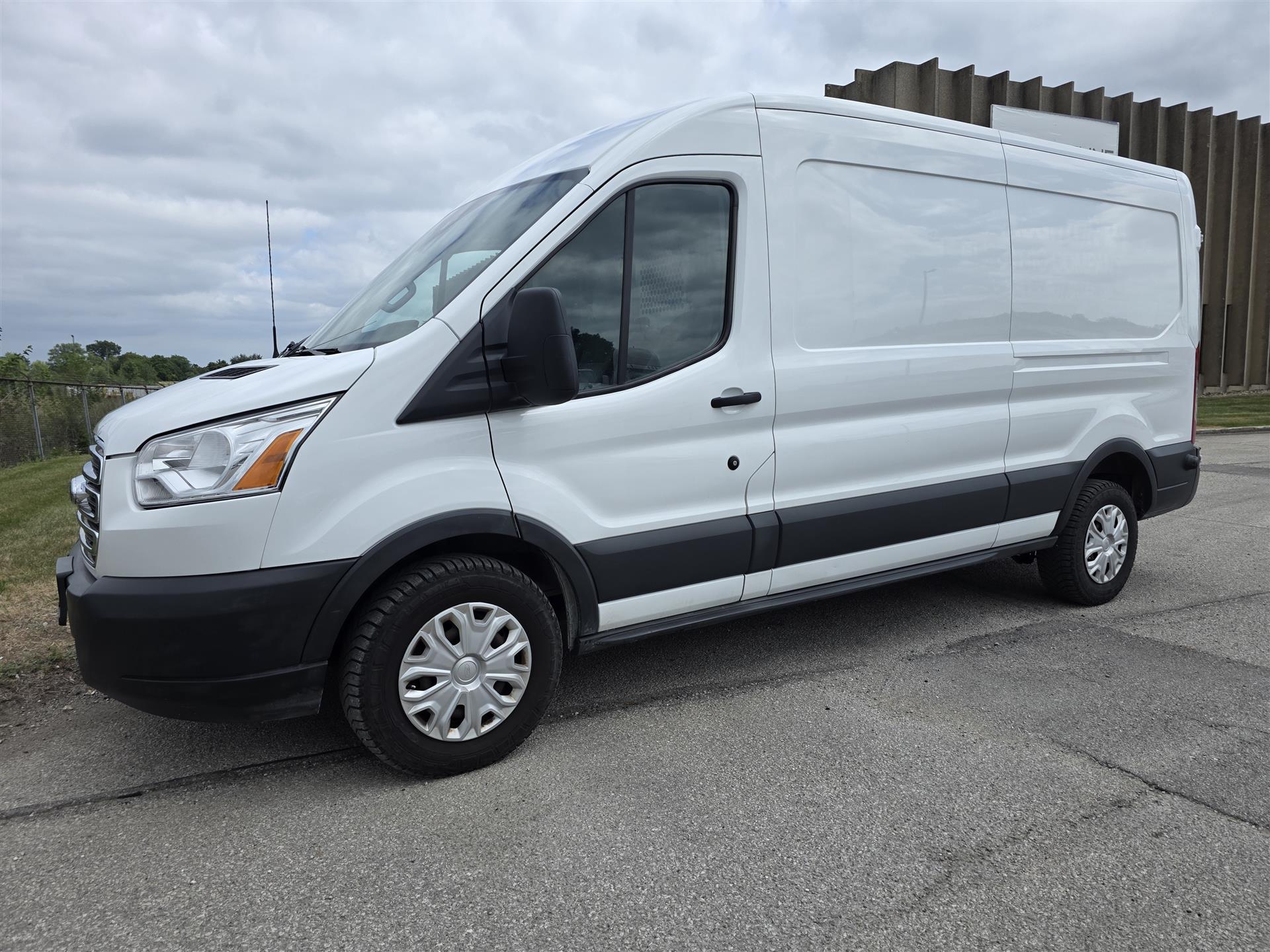 2017 Ford Transit T250