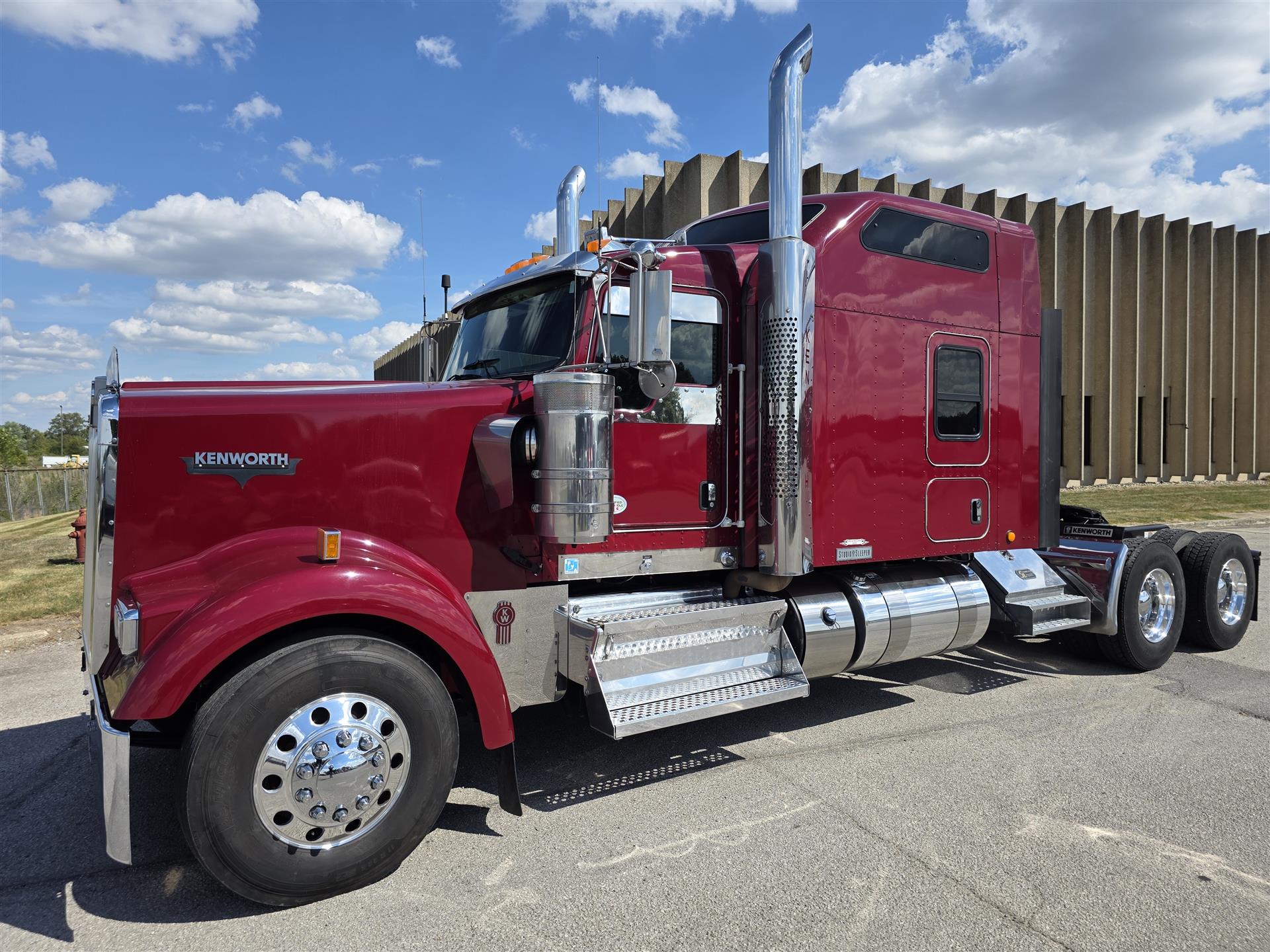 2020 Kenworth W900L