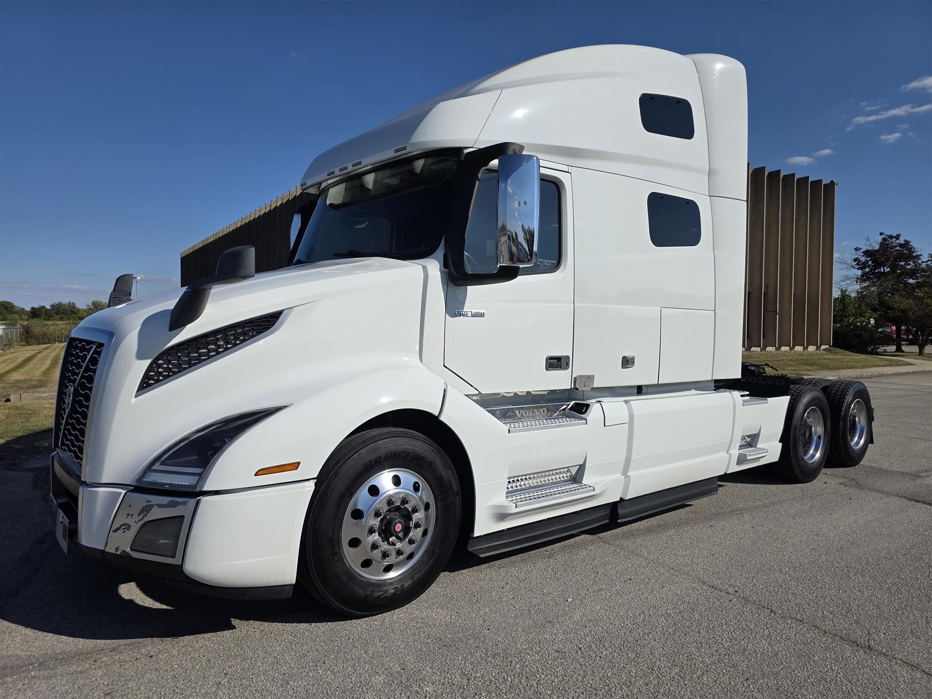 2020 Volvo VNL760