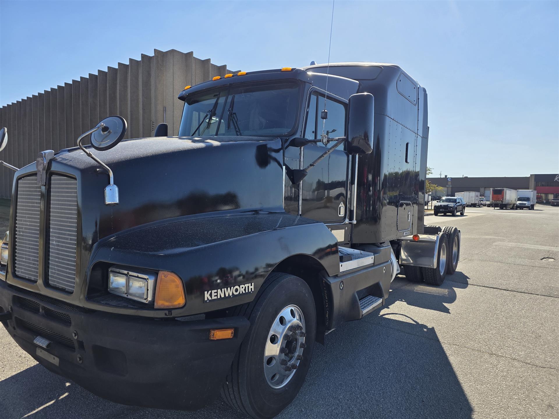 2005 Kenworth T600