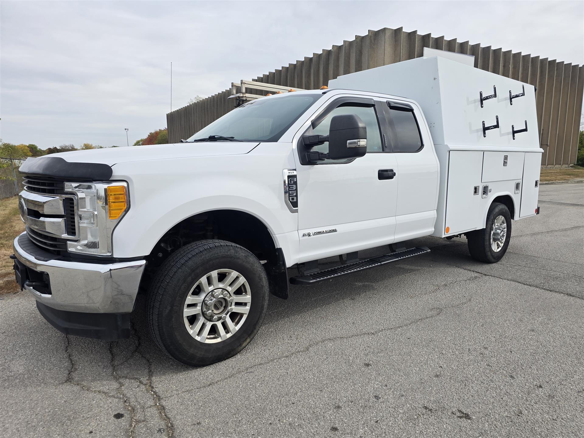 2017 Ford F350 XLT 4x4