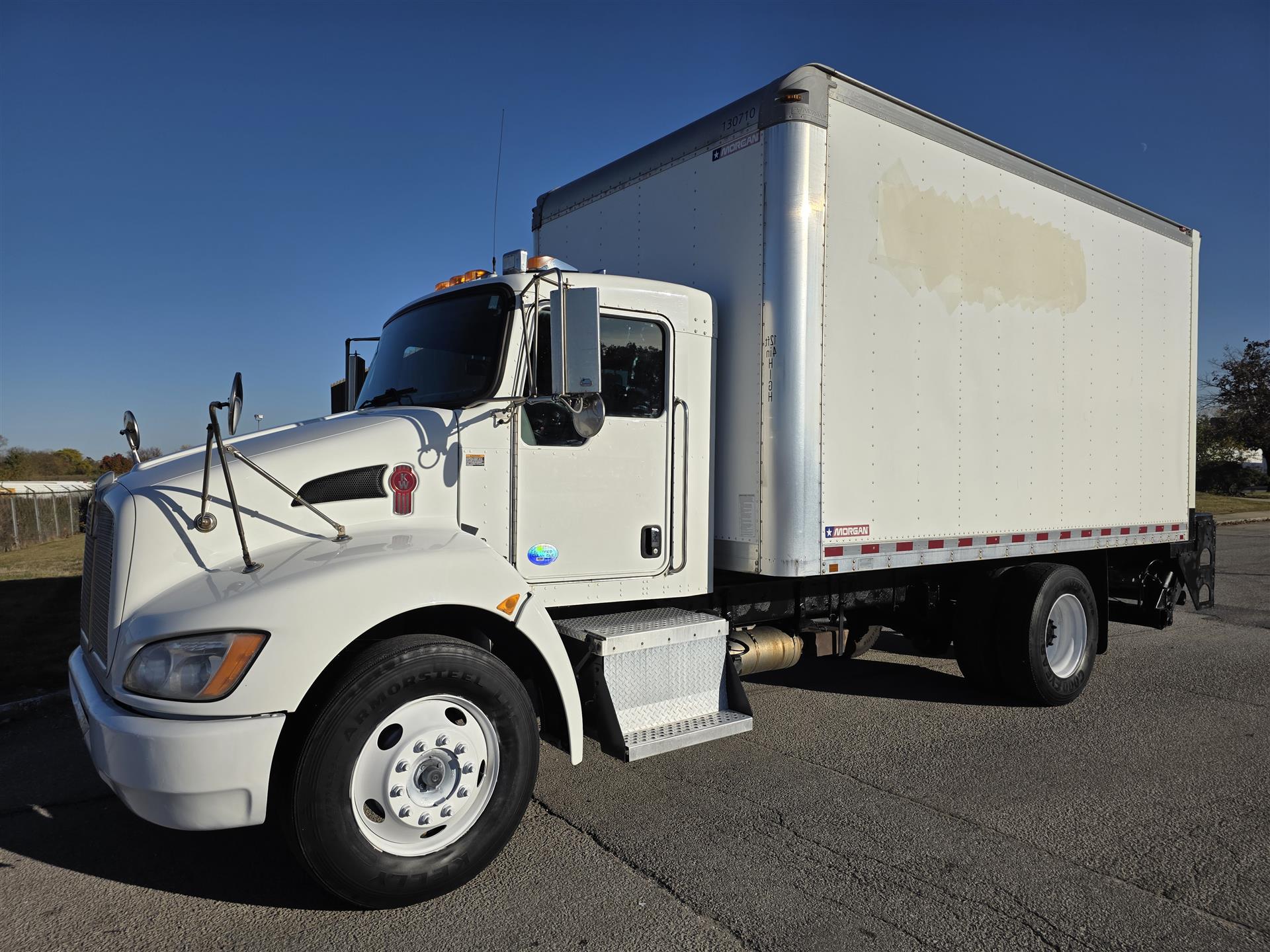 2013 Kenworth T270