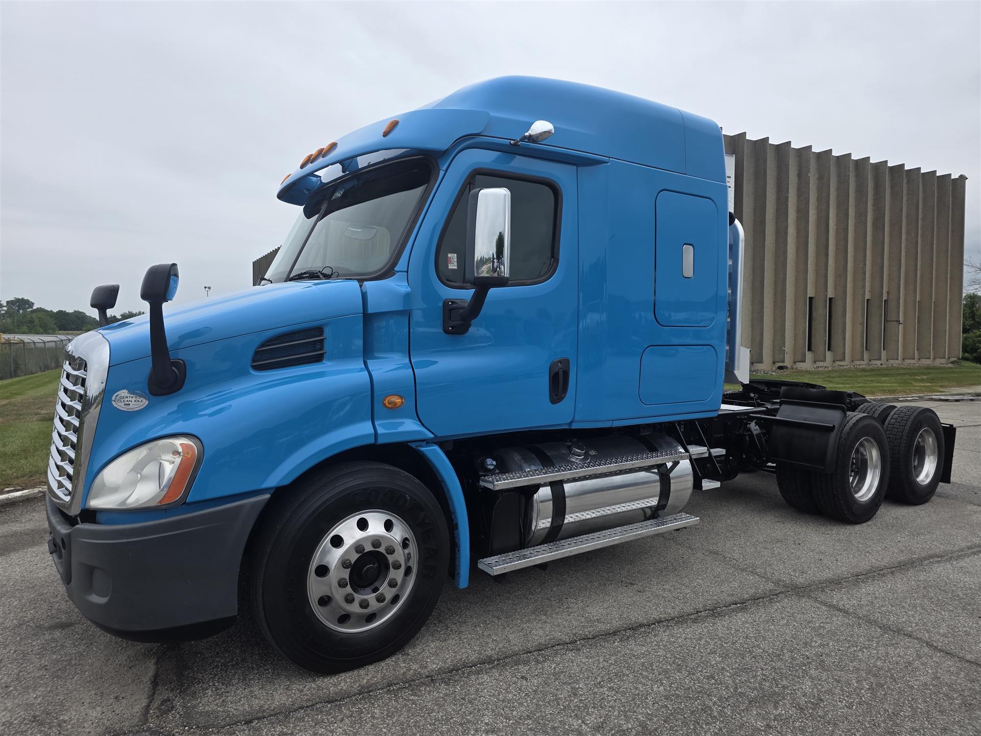2014 Freightliner Cascadia 113