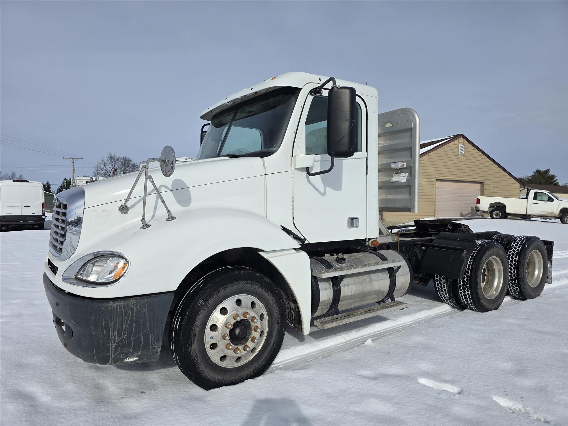 2016 Freightliner Columbia 120